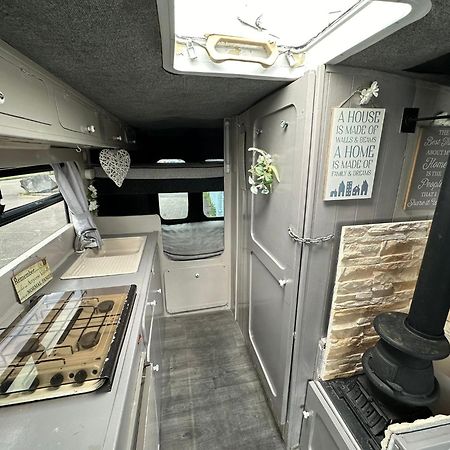 Retro Camper Hire Ltd Campervan Hire Company "Travel Throughout Ireland " Dublín Exterior foto